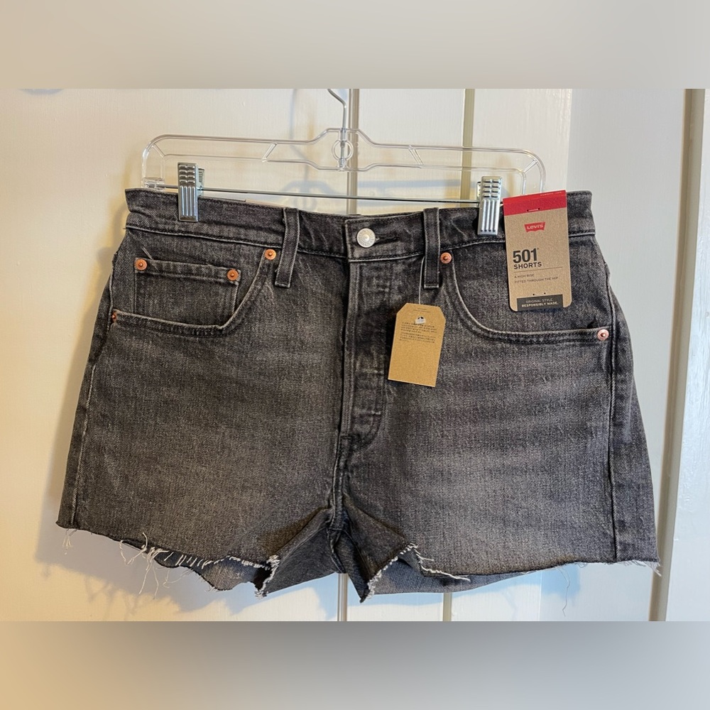 Women Levi’s 501 Original Jean Shorts